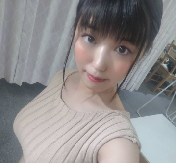 四葉杏果のブルブル動画 体重身長カップや高校や彼氏は かわいいすっぴん画像